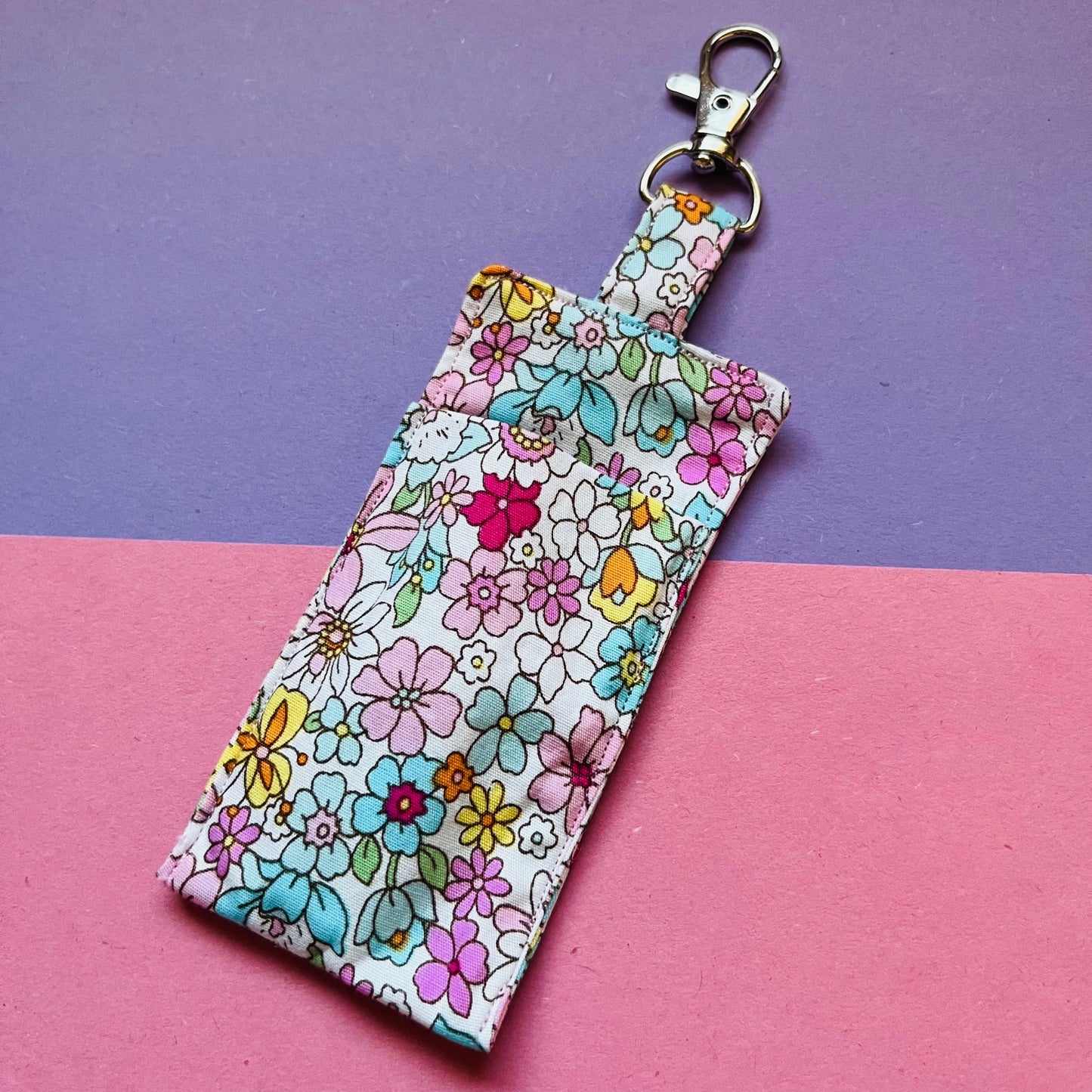 pastel flower lip balm holder