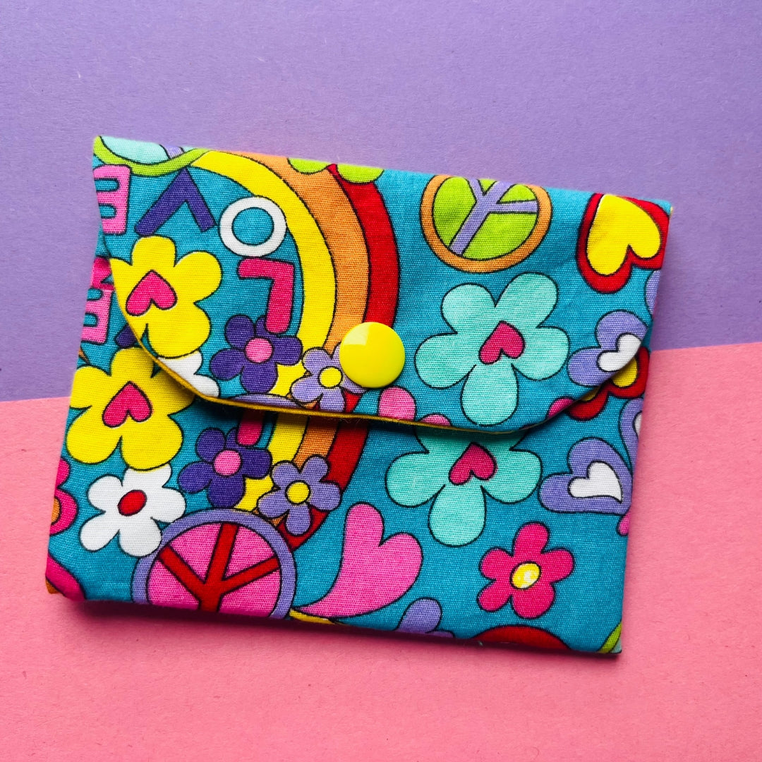 Funky 60s inspired purse and key fob wristlet gift set