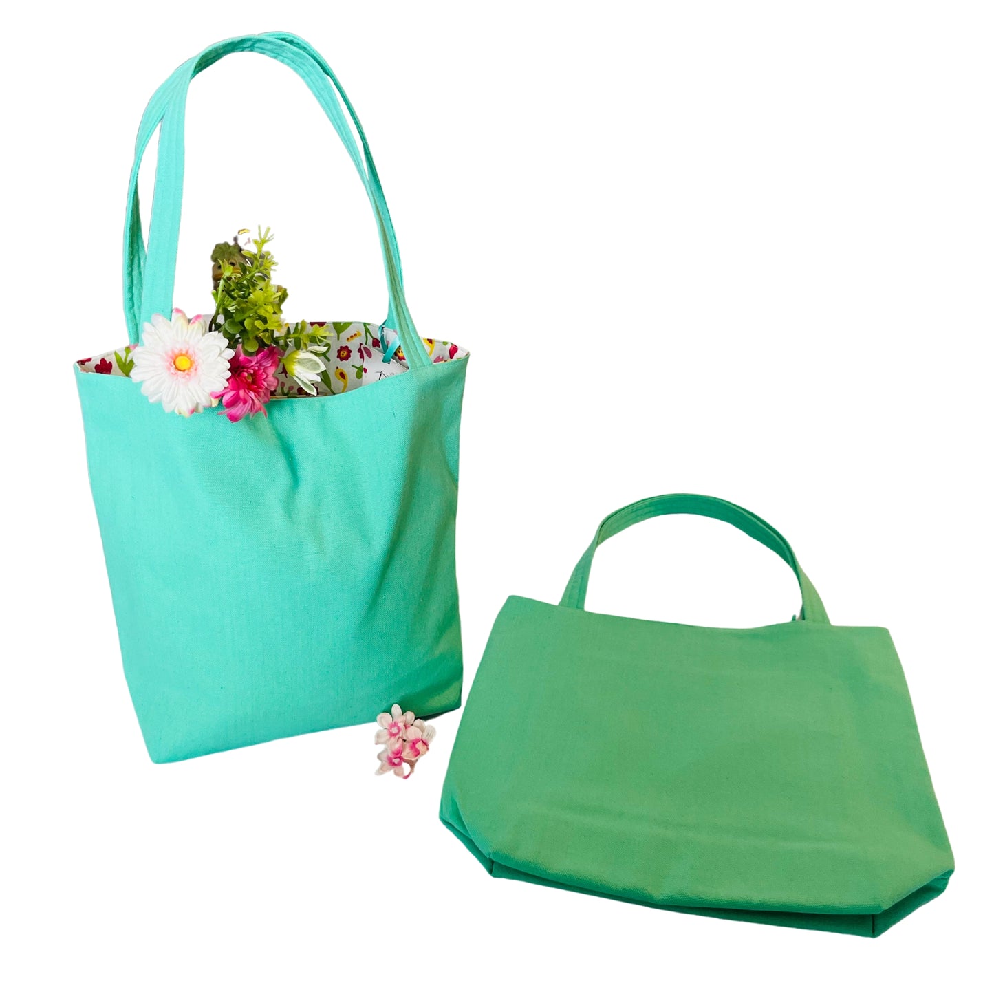 Tote bag flat and in use